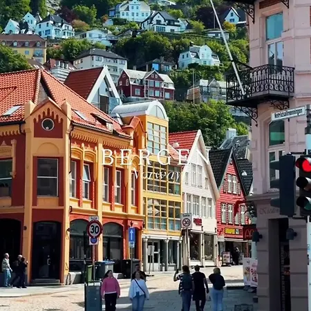 Cozy Flat With Balcony Bergen